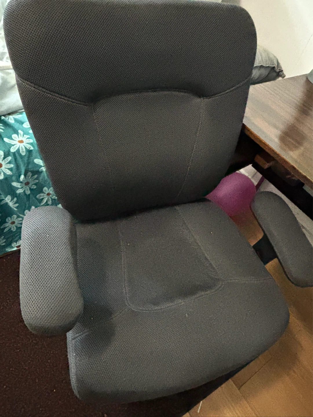 Office Chair and study table - photo 3