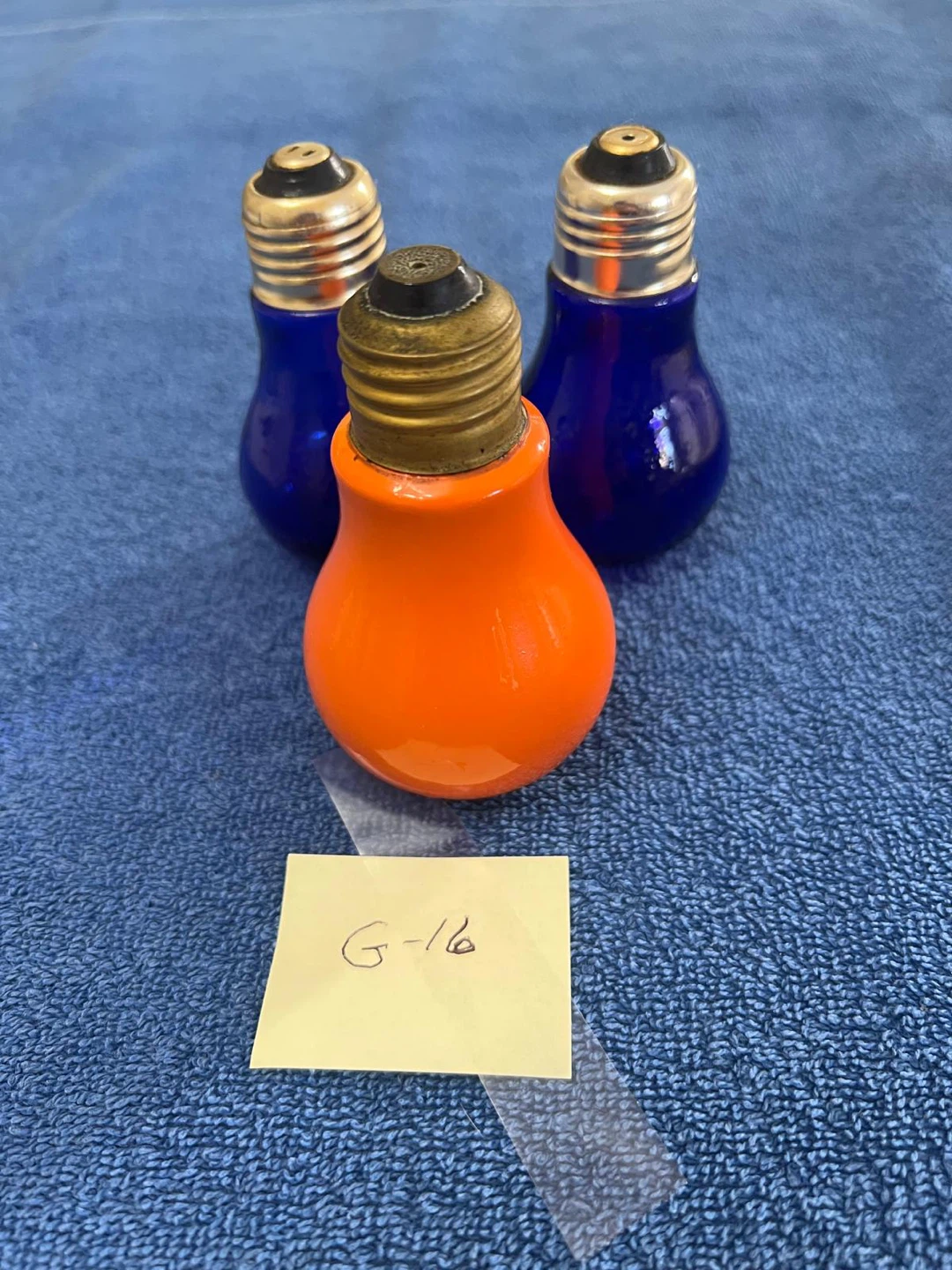 3-Light Bulb Salt and Pepper  Shakers (Blue & Orange) (G16)