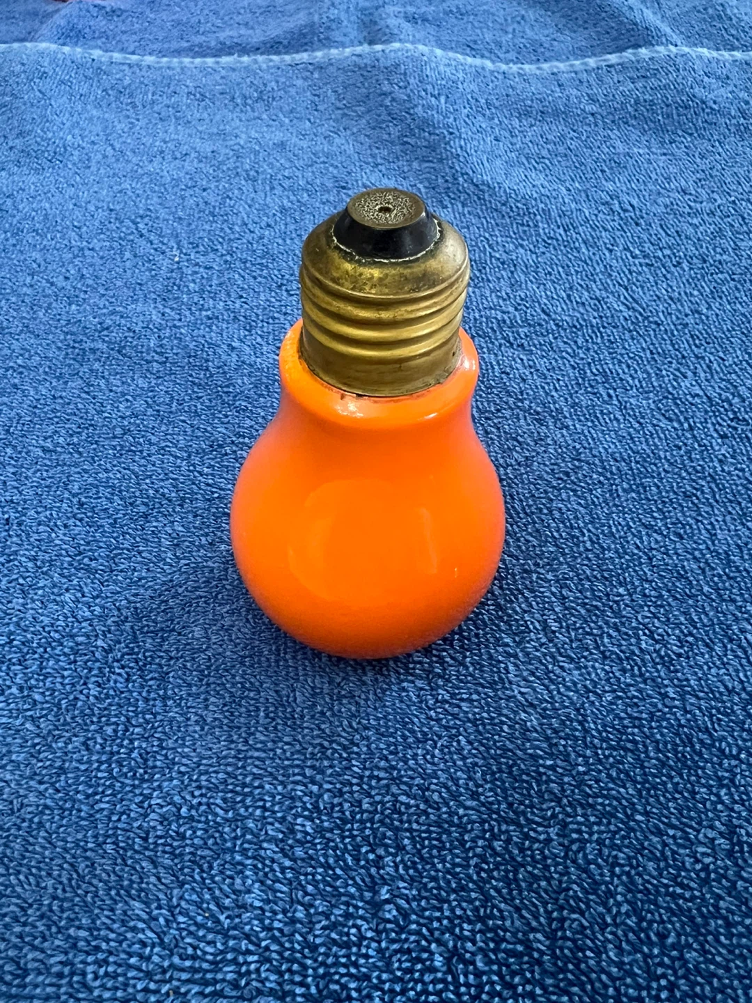 3-Light Bulb Salt and Pepper  Shakers (Blue & Orange) (G16) - photo 3