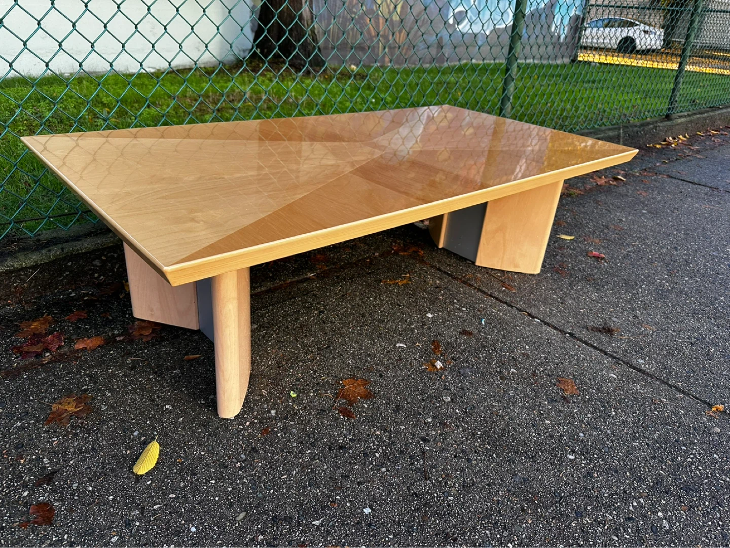 Modern Coffee Table - photo 2