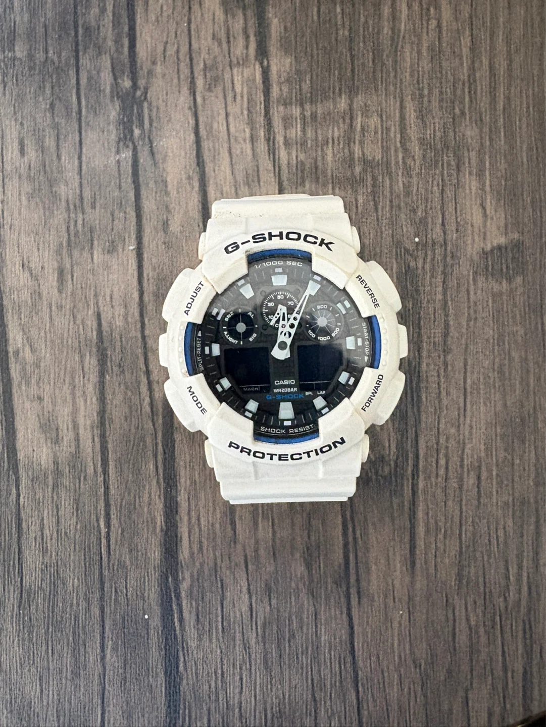 Men G Shock watch - Casio (Negotiable)