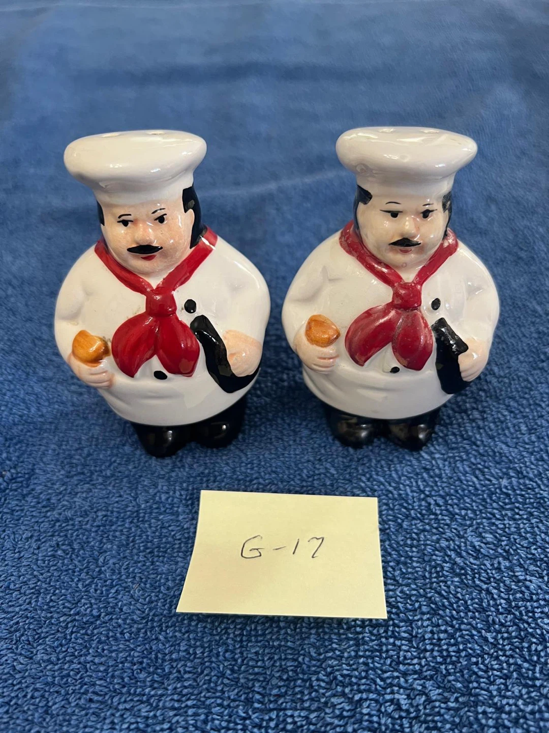 Chef Salt and Pepper Shakers (G17)