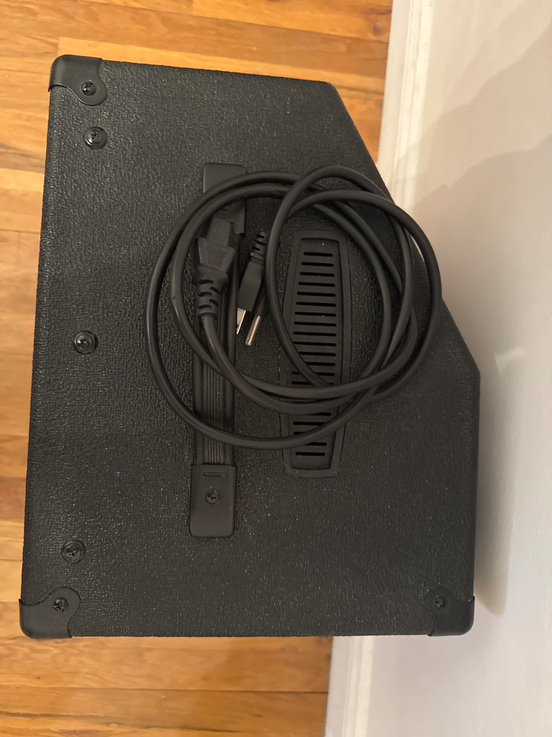 Ampeg BA-108 v2 Bass Amplifier - photo 3