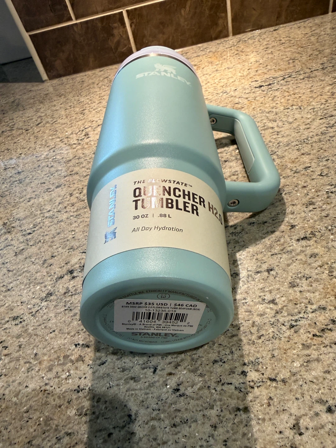 Stanley 30 oz Quencher H2.0 Tumbler - light green - photo 4