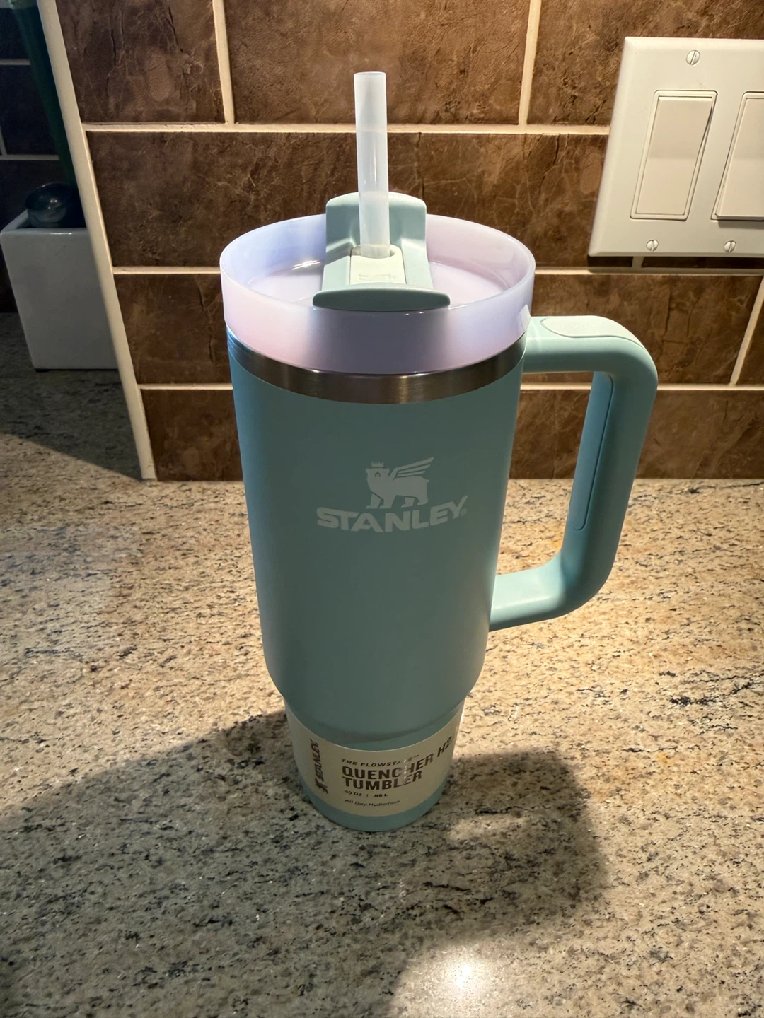 Stanley 30 oz Quencher H2.0 Tumbler - light green - photo 2