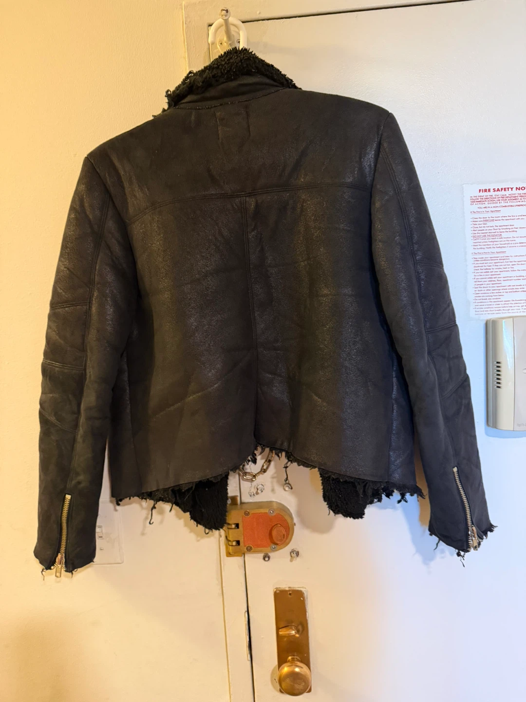 Forever 21 Black Faux Leather Sherpa Lined Moto Jacket - photo 2