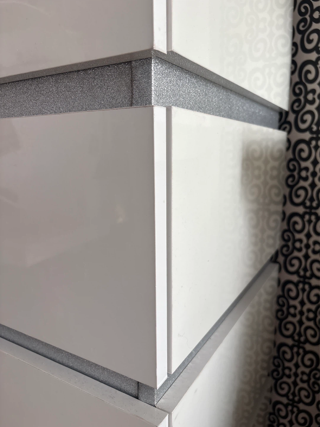 White 5-Drawer Dresser - photo 3