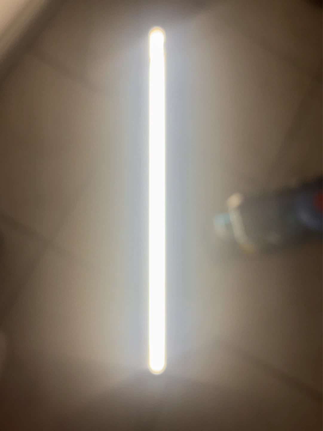 Light  works fine has a small push button - photo 2