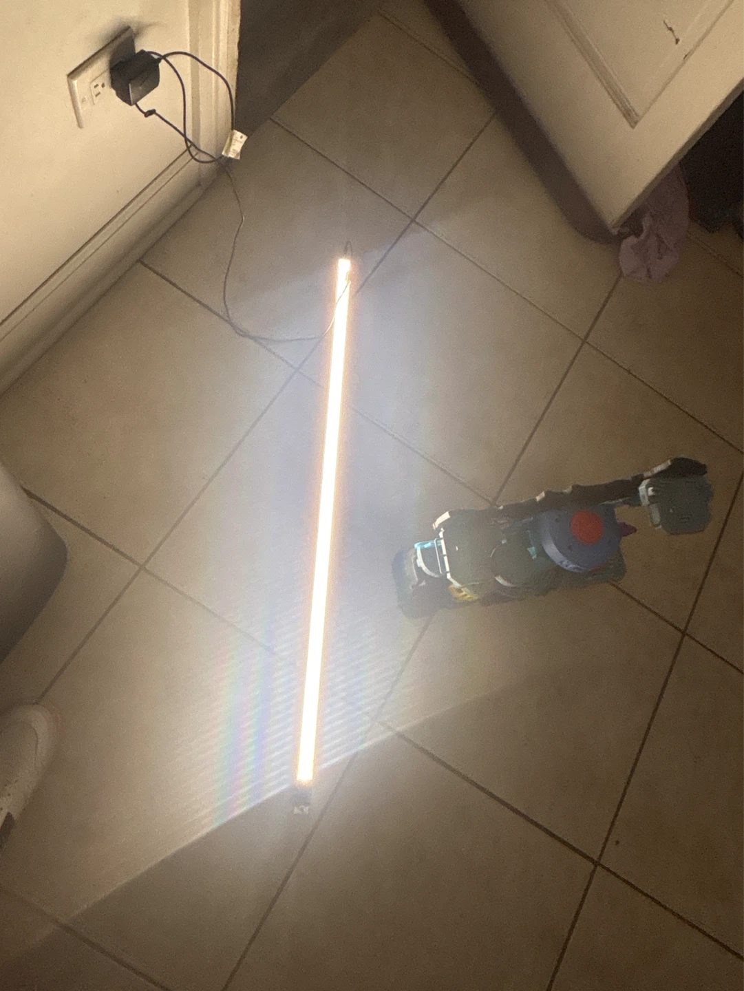 Light  works fine has a small push button