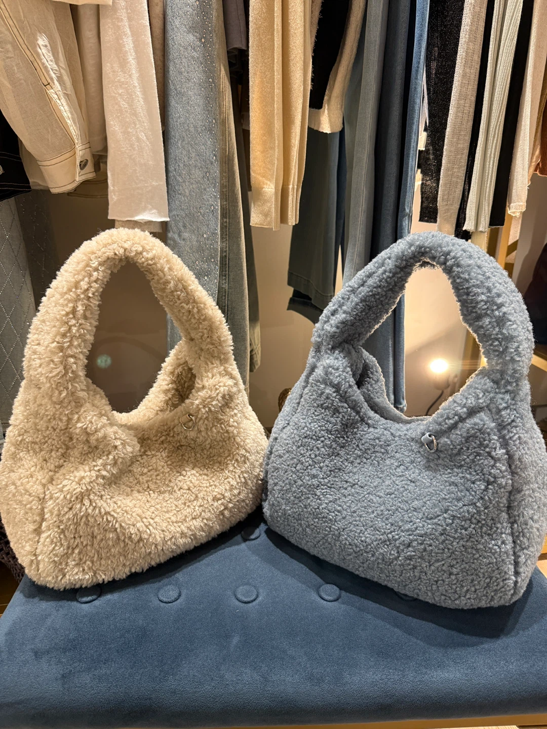 Fluffy Shoulder Bags - photo 2