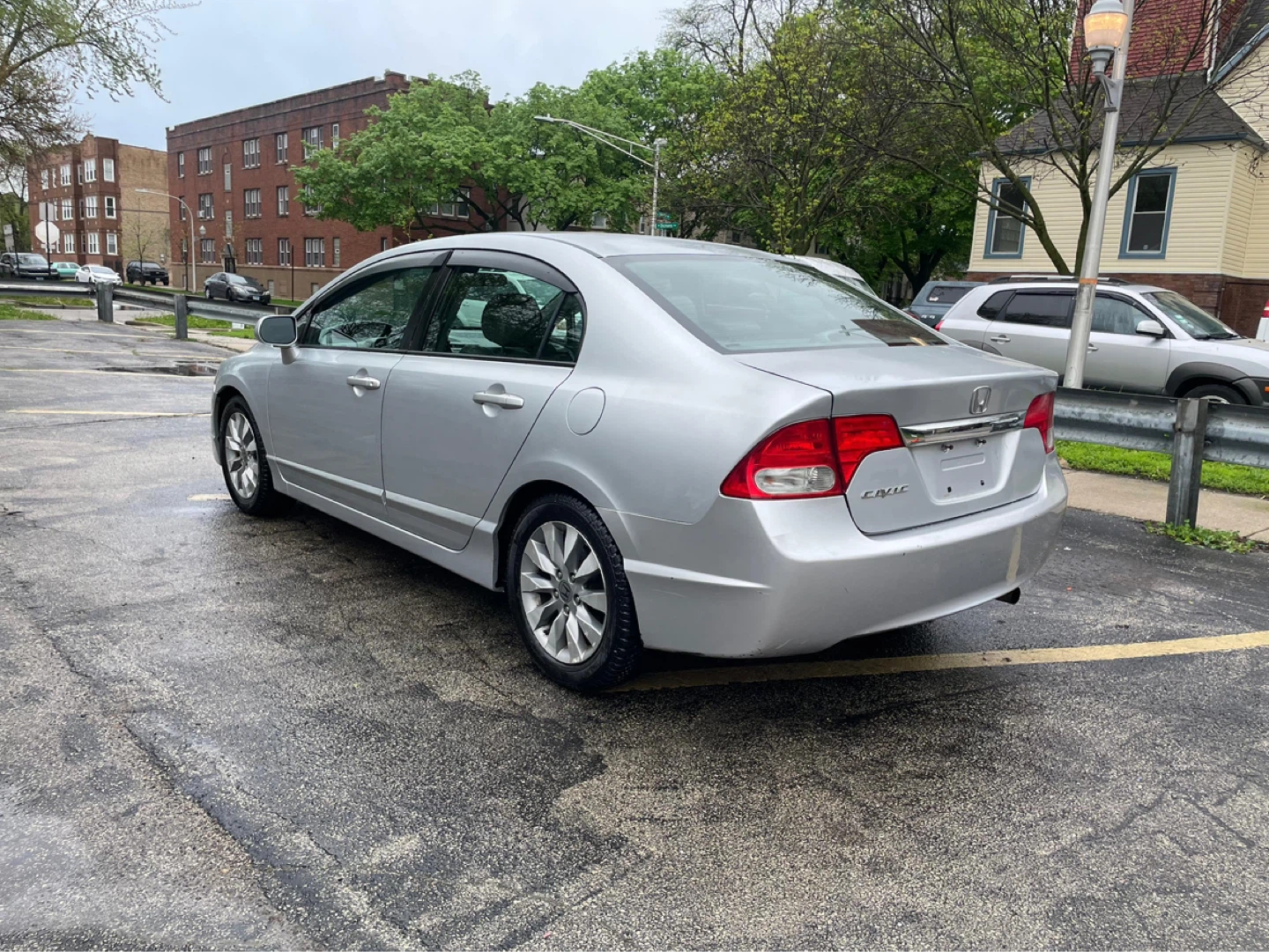2011 Silver Honda Civic Sedan con 220 mil millas - photo 4