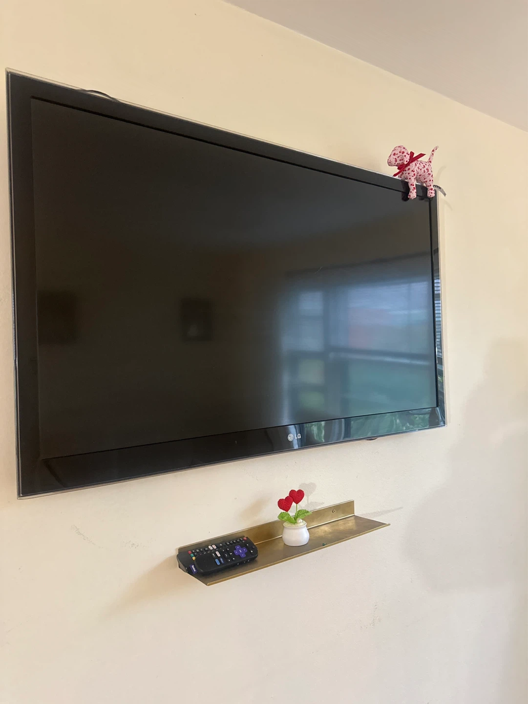 LG Television - photo 2