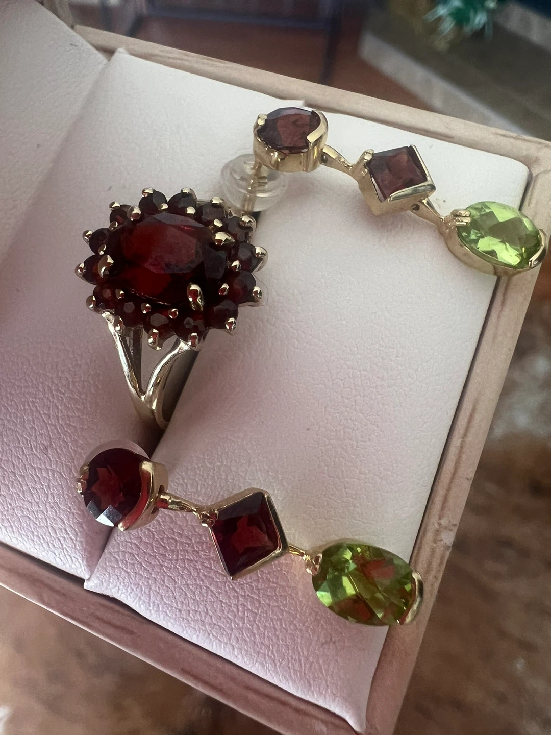 14 k Gold Garnet and Peridot earrings  and Earring Set - photo 3