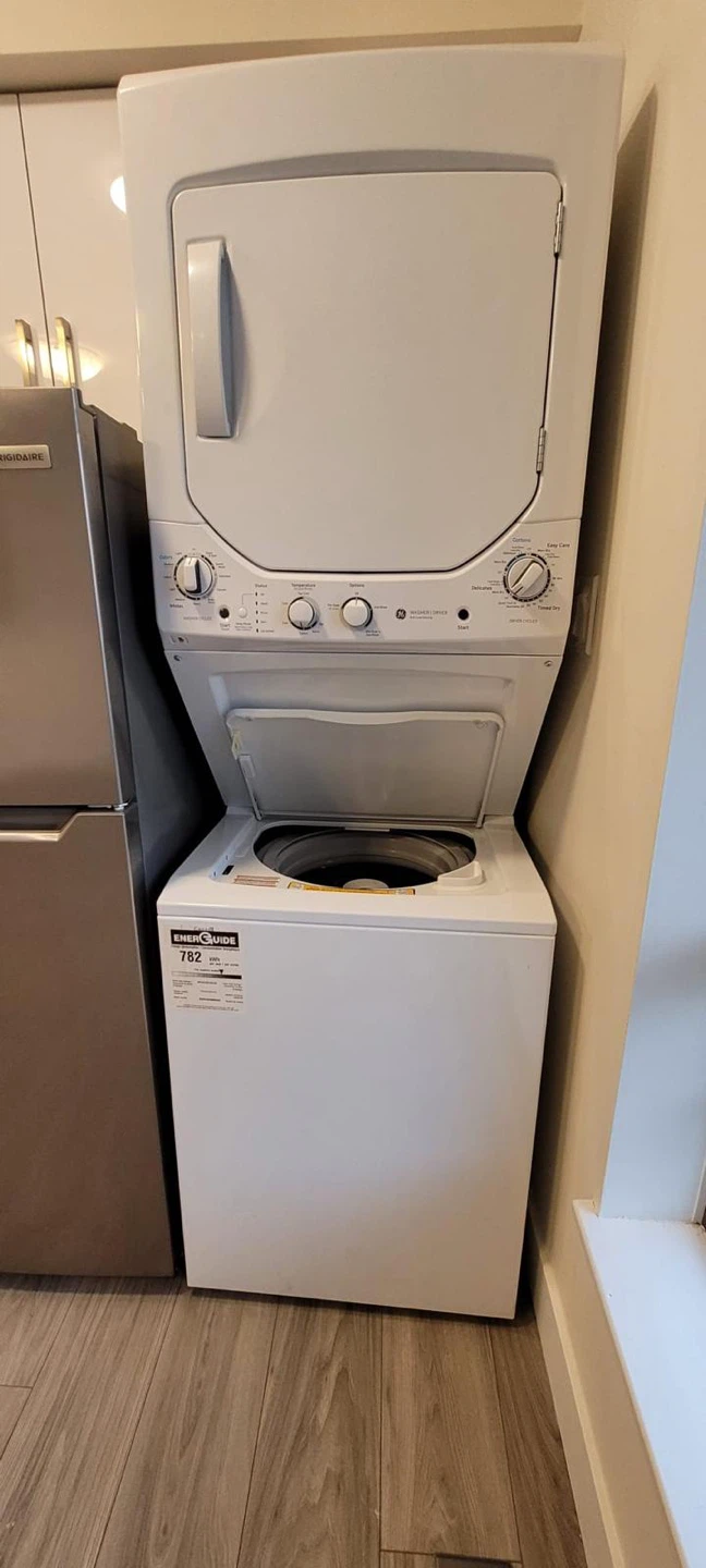 Charming 1 bedroom + 1 bathroom in Ladner - photo 5