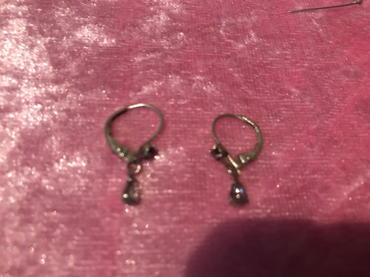 Vintage Sterling Silver drop earrings / pink stone