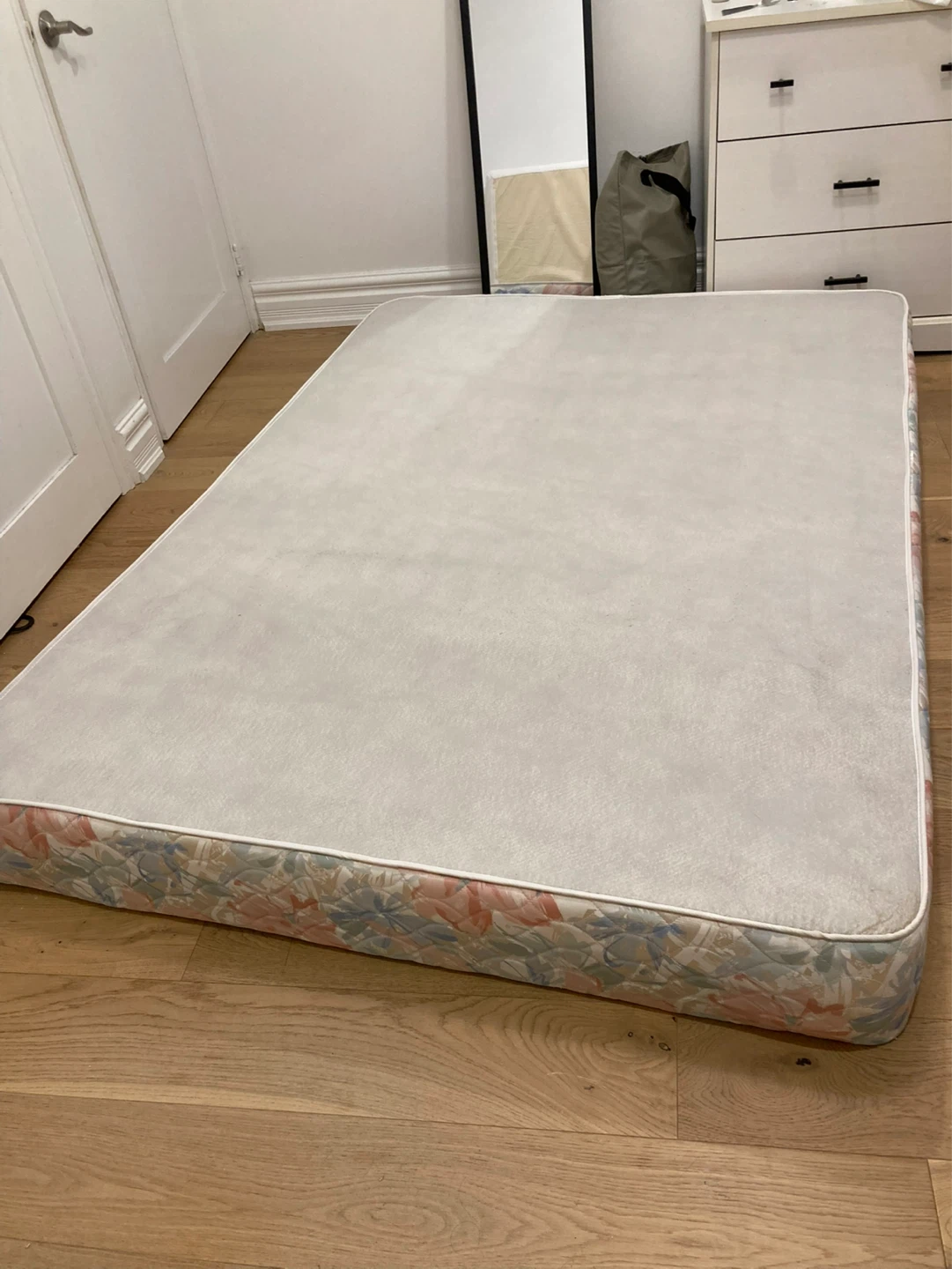 Box Spring - photo 2