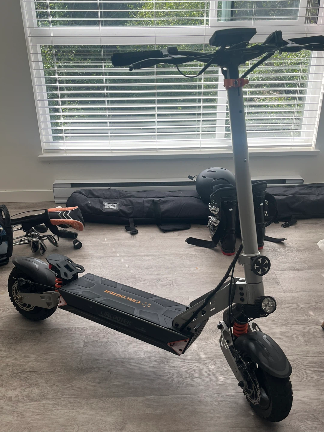 Circooter land turbo Electric Scooter (firm on price)