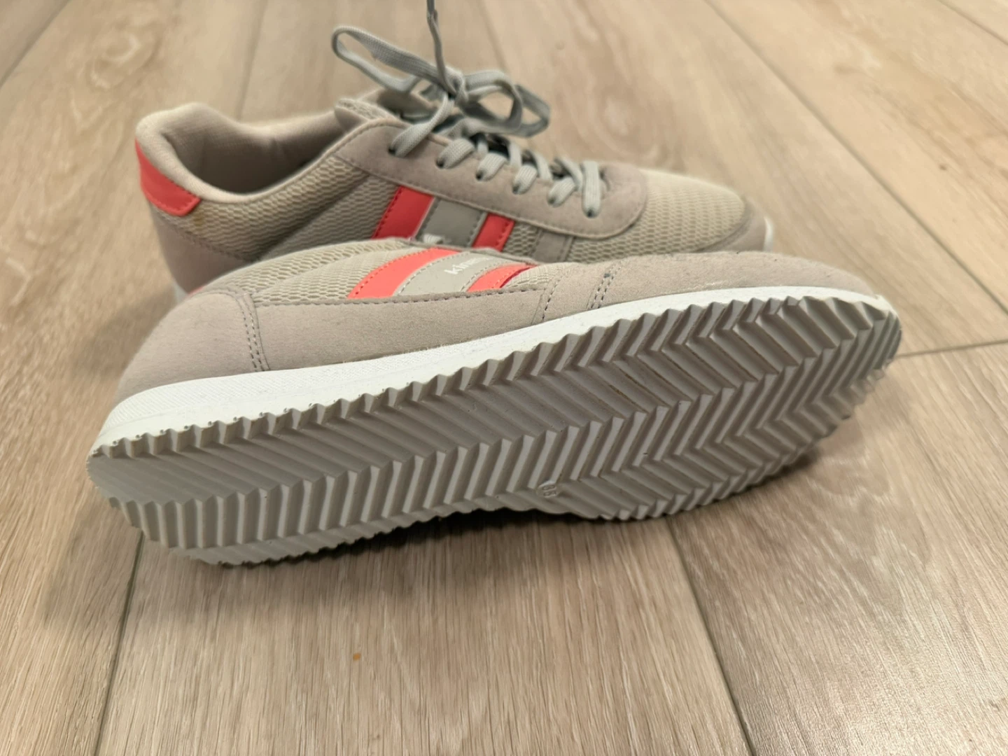 Kinetix Grey & Coral Mesh Sneakers - photo 2