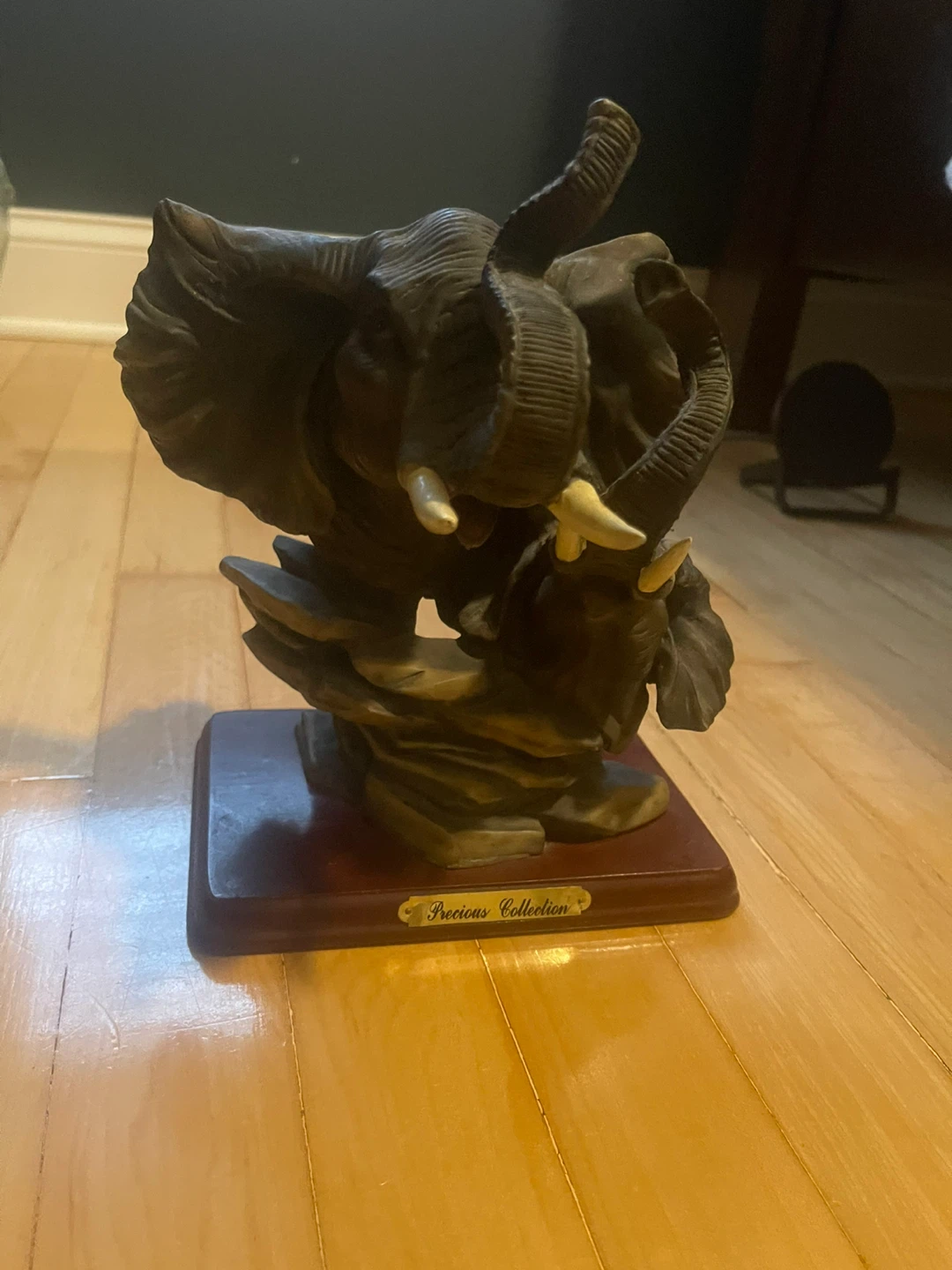 Precious Collection Elephant Figurine 7”Wx8”Hx5”D