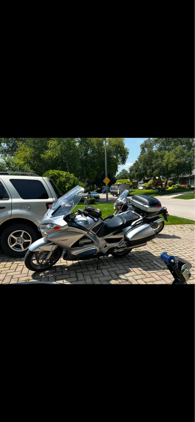 2007 Honda ST1300 - photo 2