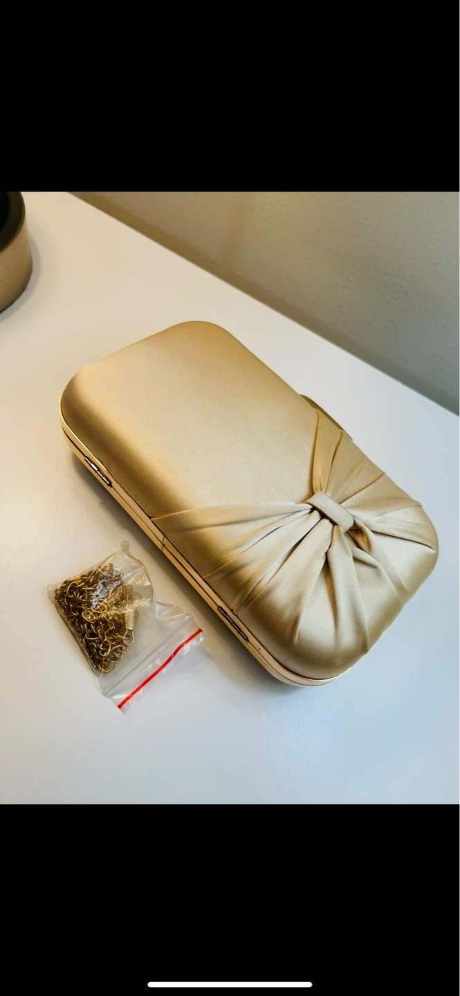 Clutch Evening Bag with Chain - photo 2