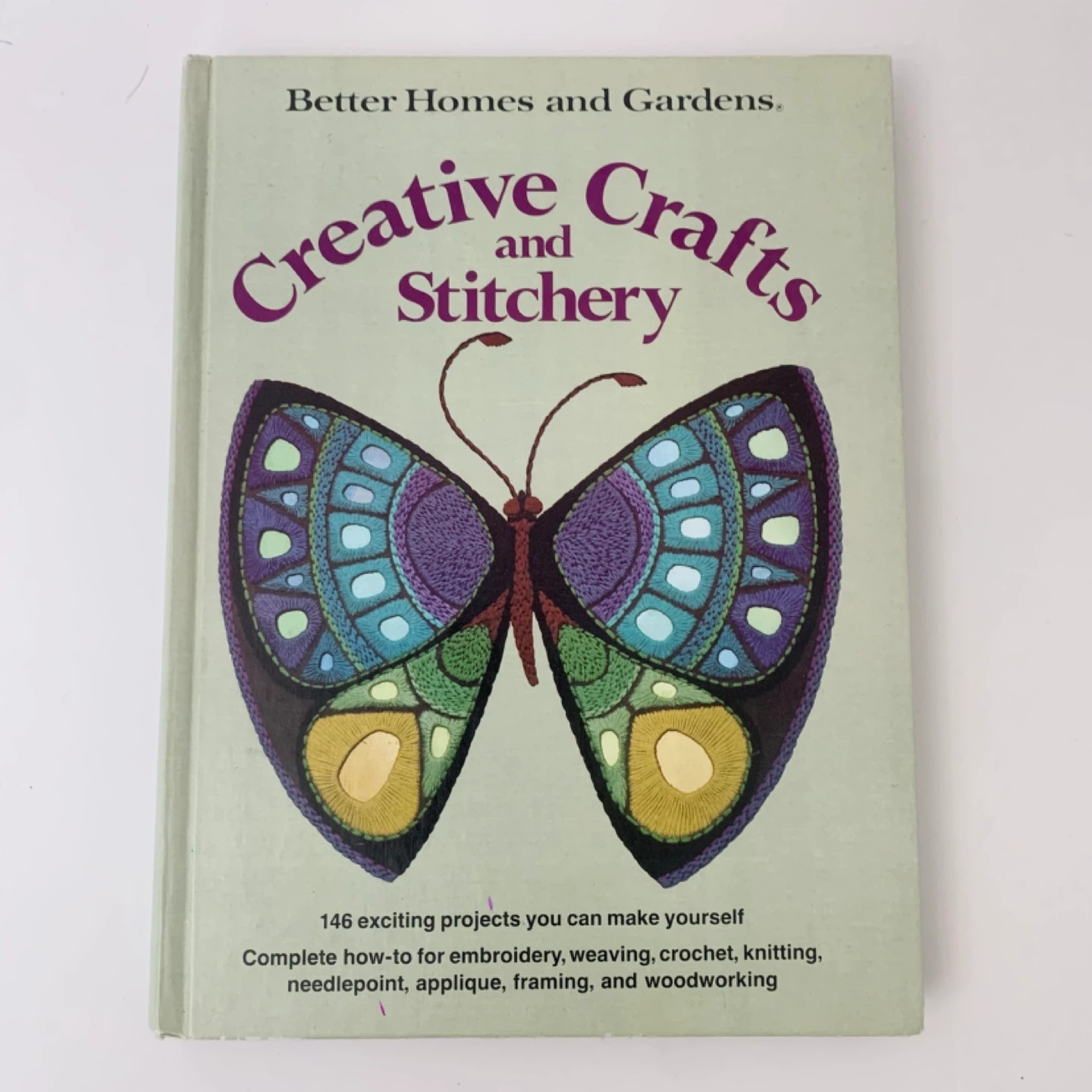 Craft Book Stitching Knitting Sewing DIY Projects Books Guide