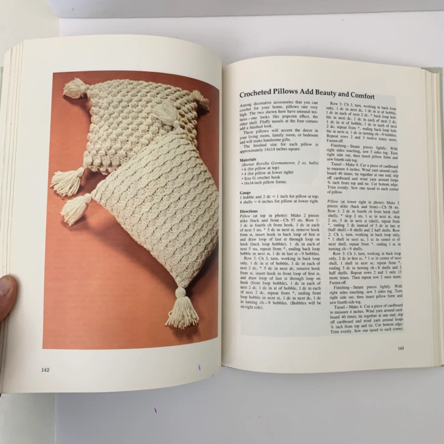 Craft Book Stitching Knitting Sewing DIY Projects Books Guide - photo 3