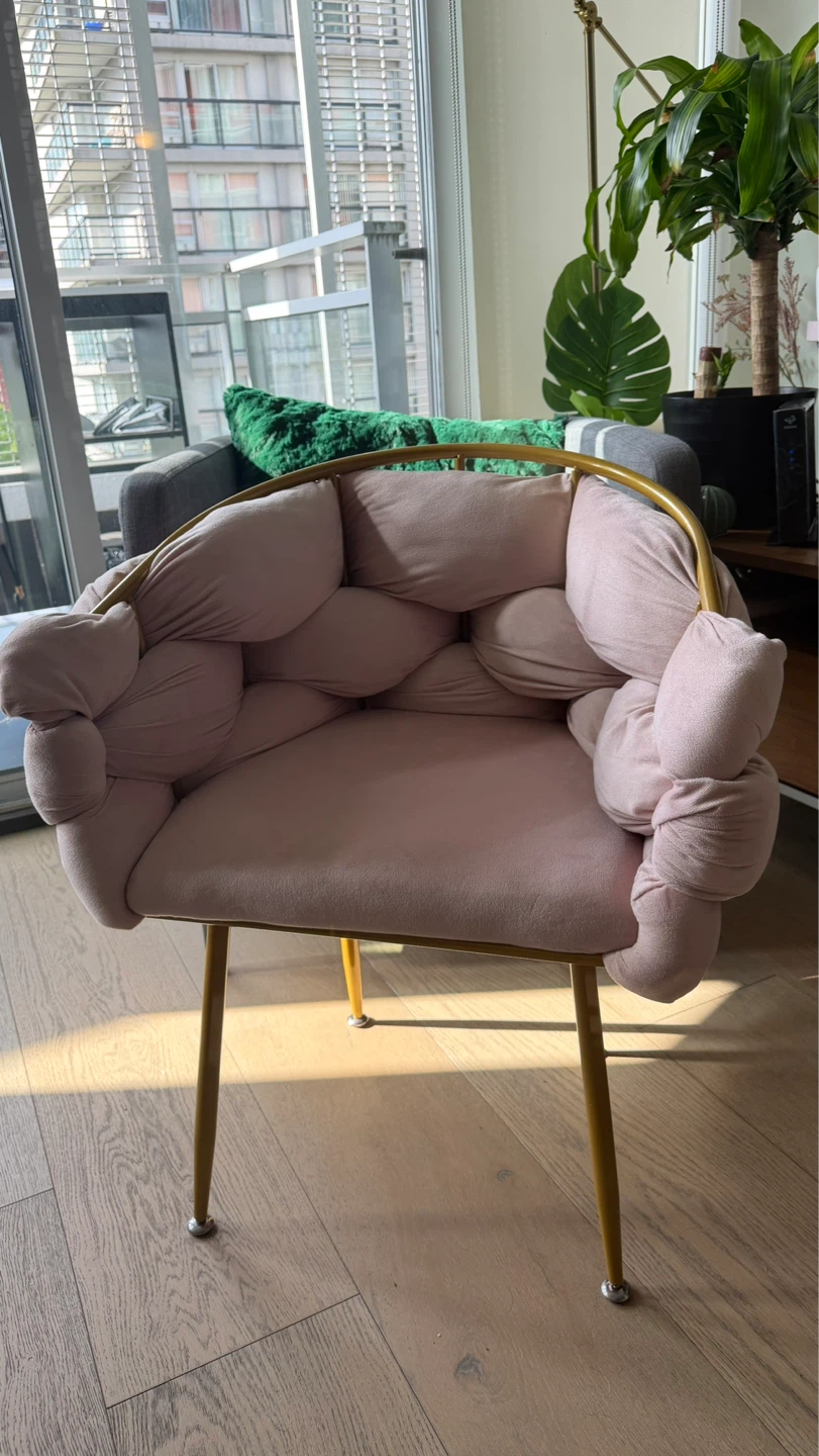 Pink Velvet Accent Chair - photo 2