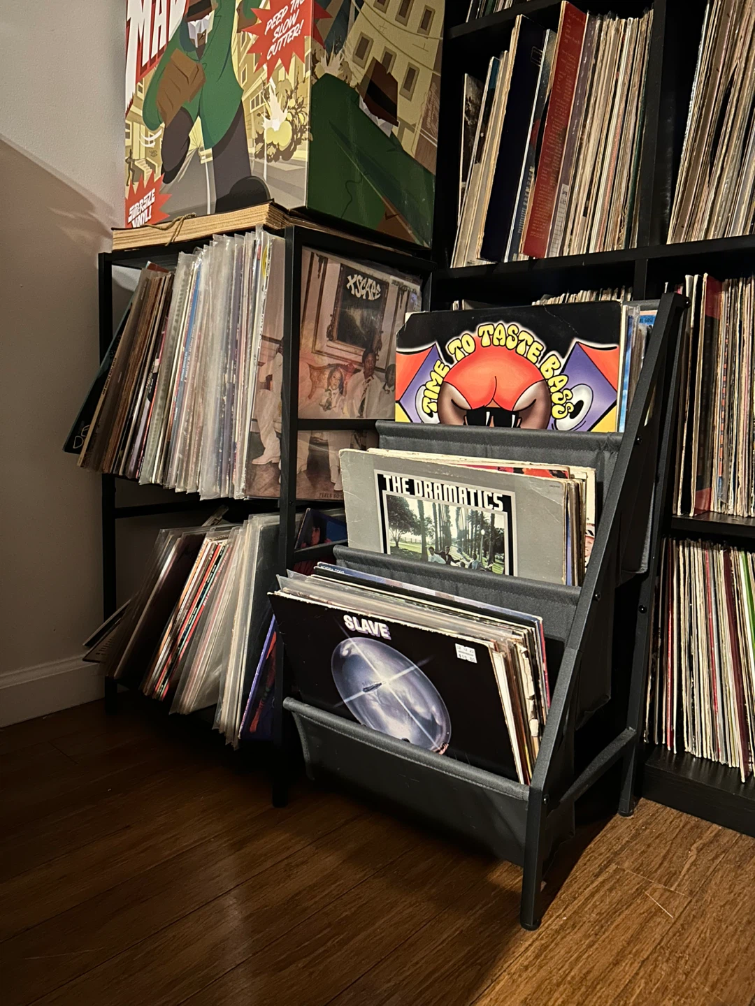 NEEDS TO GO 5/7 5/8 3-Tier Vinyl Shelf with Built-in Outlets