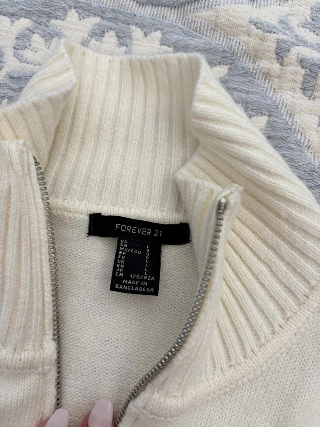 Forever 21 White Zip-Up Sweater with Black Stripes - Size L - photo 3