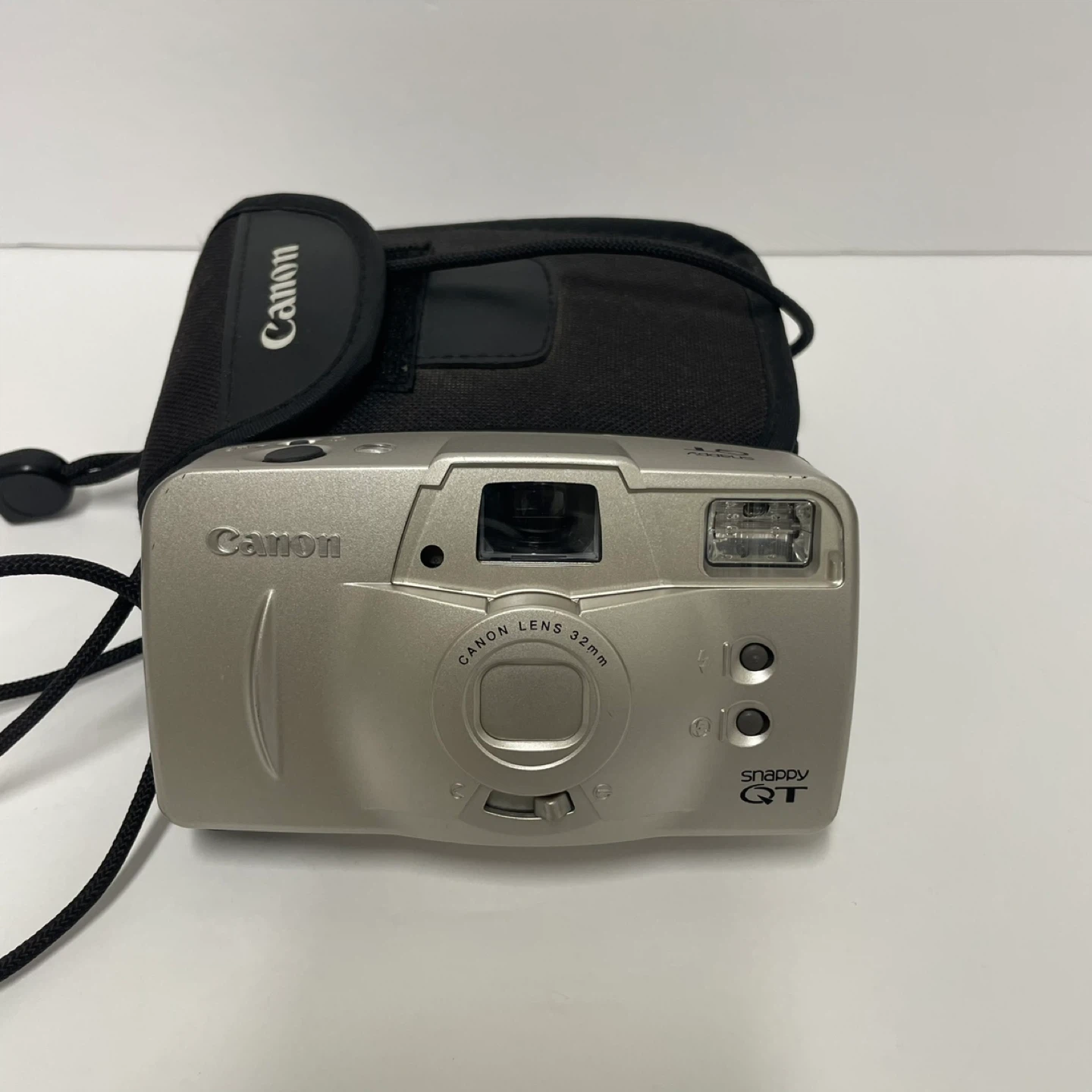 Canon Snappy QT 35mm Film Camera with Case