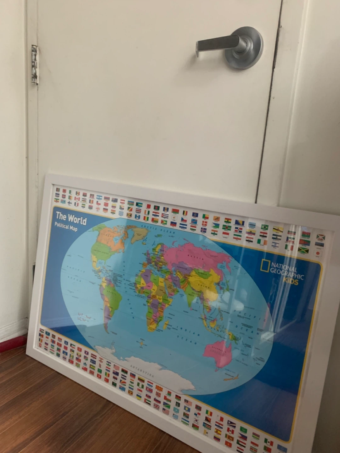 National Geographic Kids Framed World Political Map NEW