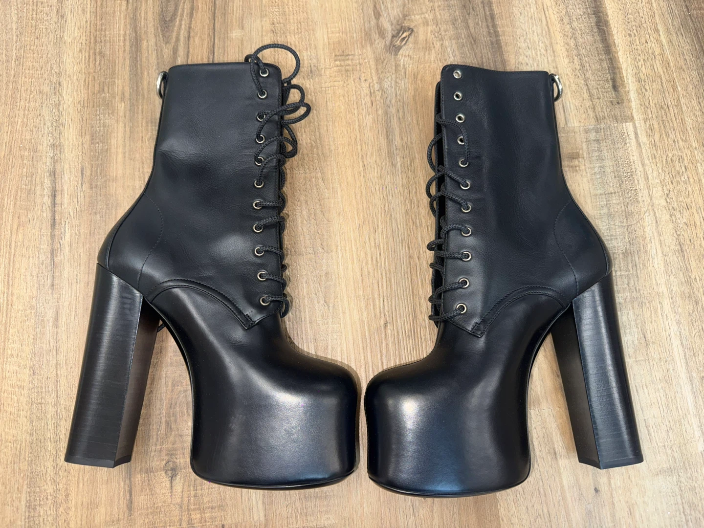 Saint Laurent Paris Black Leather Lace-Up Platform Boots Size 37