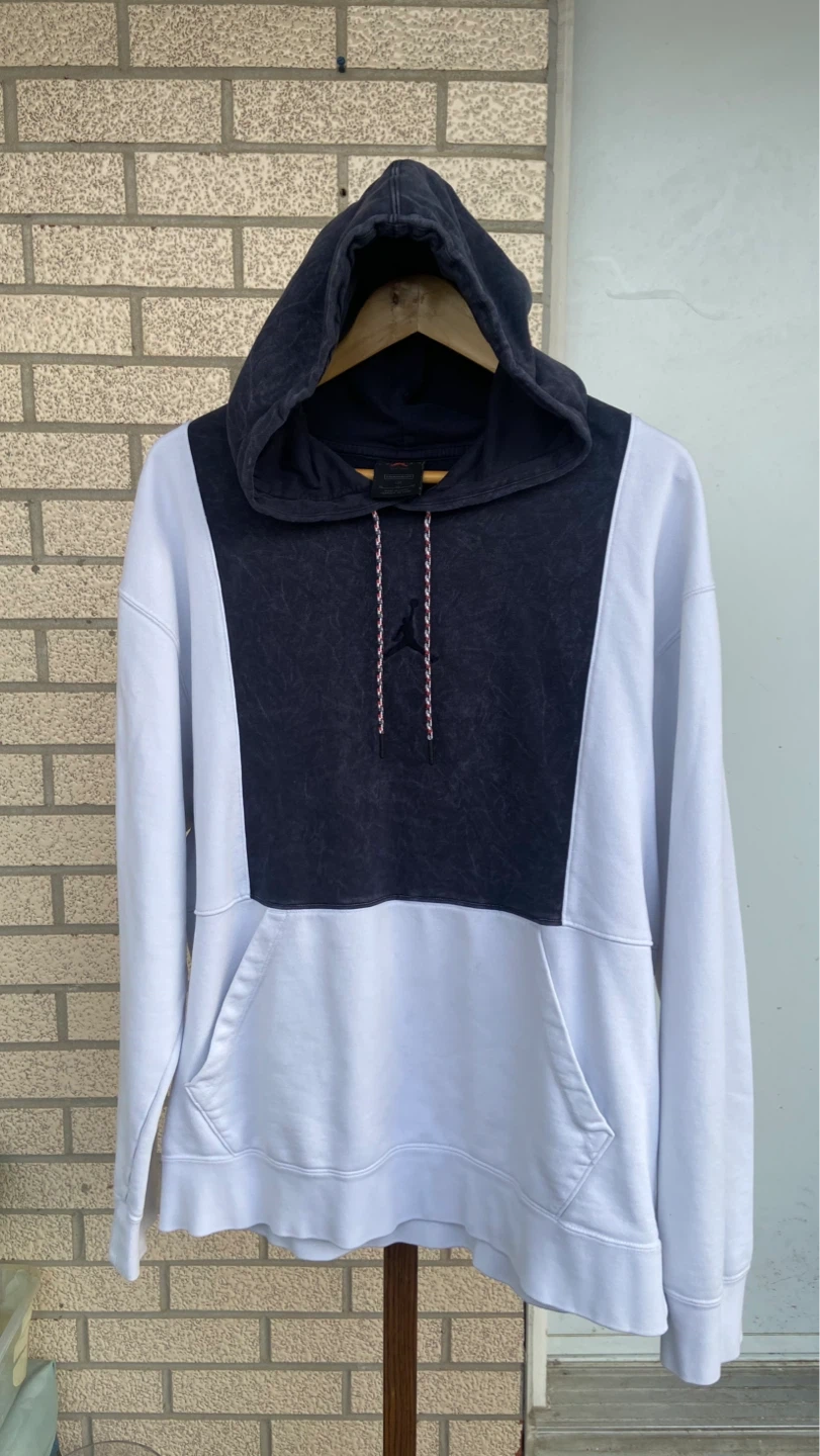 Nike Air Jordan Standard Fit Hoodie - Size LG