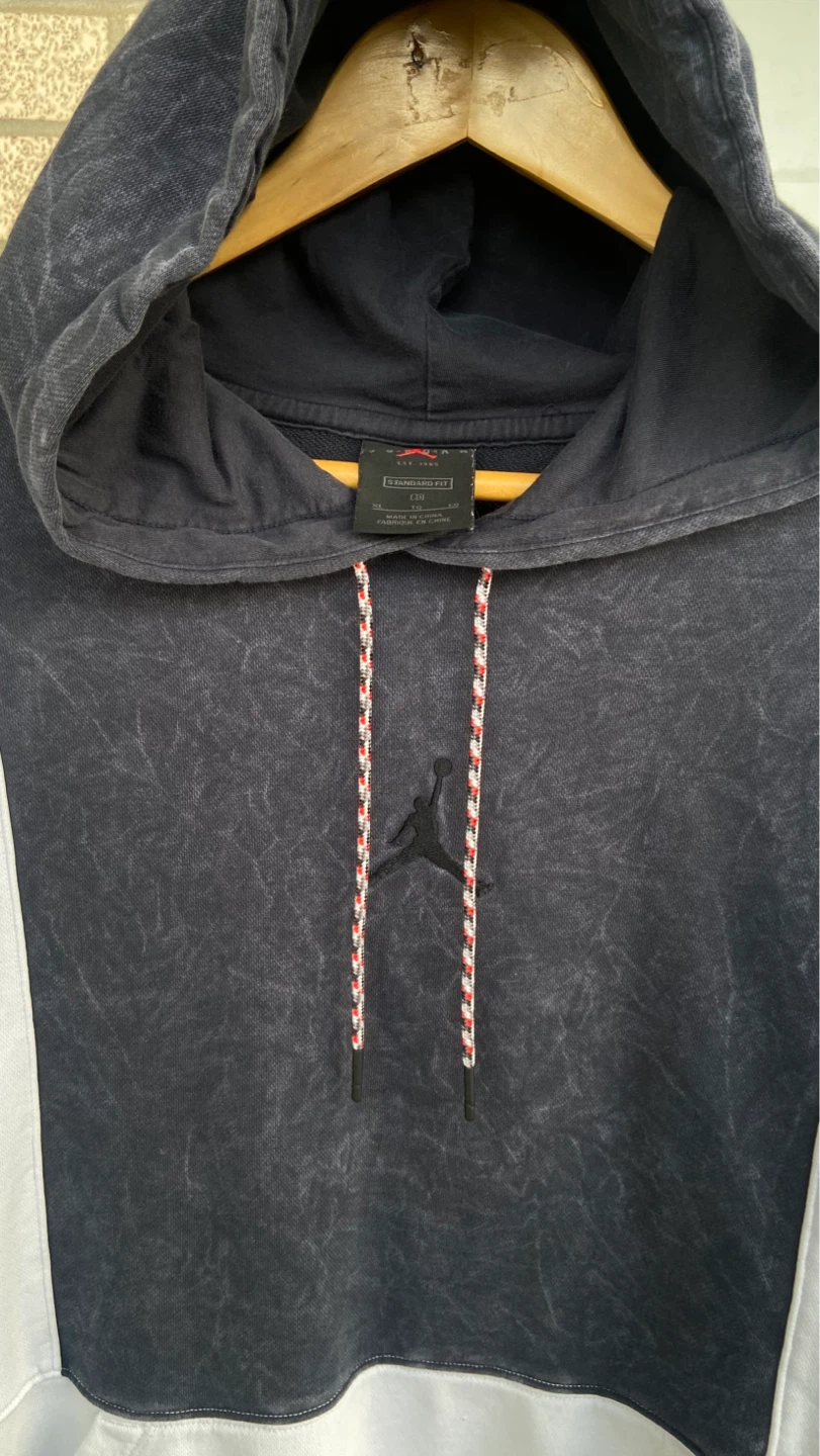 Nike Air Jordan Standard Fit Hoodie - Size LG - photo 2