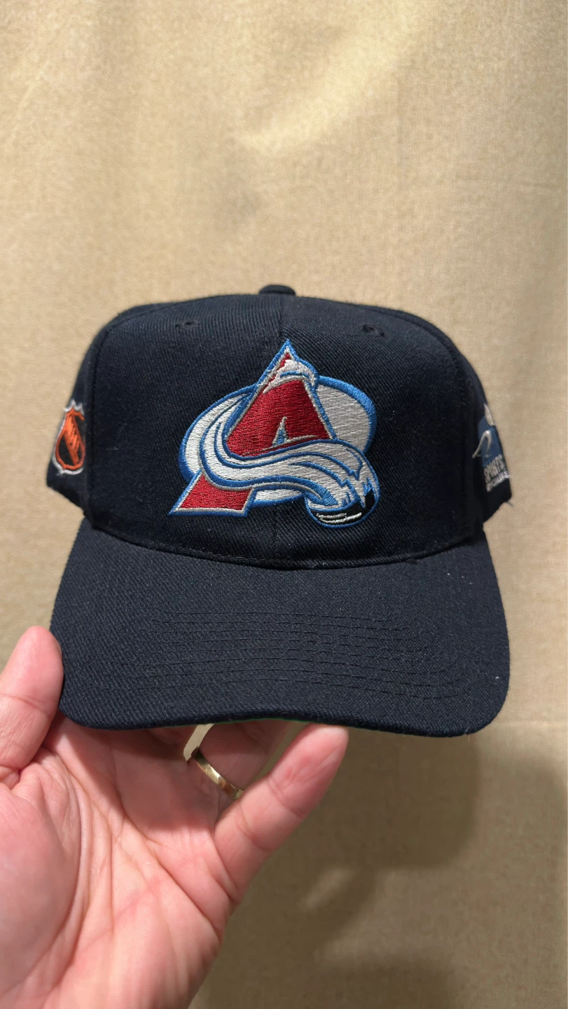 Colorado Avalanche Hockey Snapback Hat