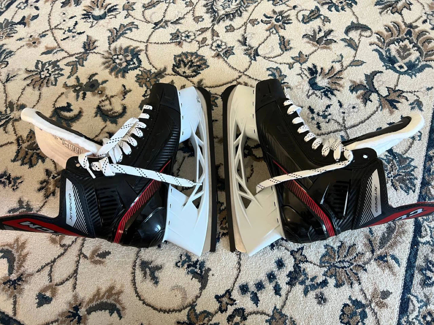 Hockey Skates (CCM JS 445 Senior - Size 9.0) - photo 3