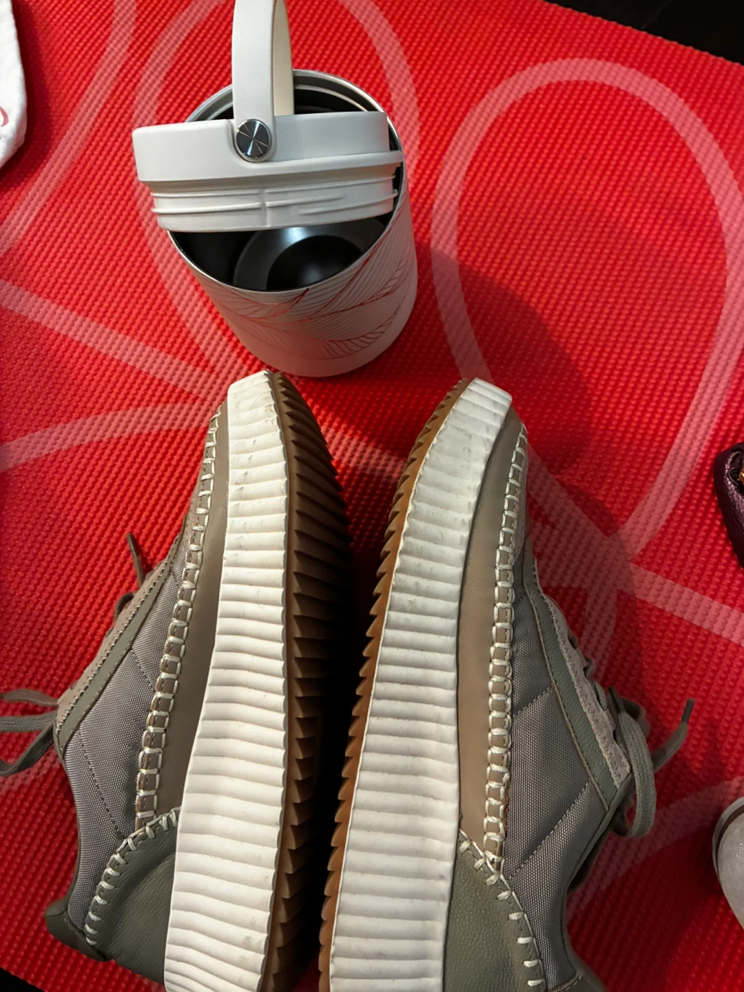 DV Dolce Vita Grey Quilted Sneakers - photo 4