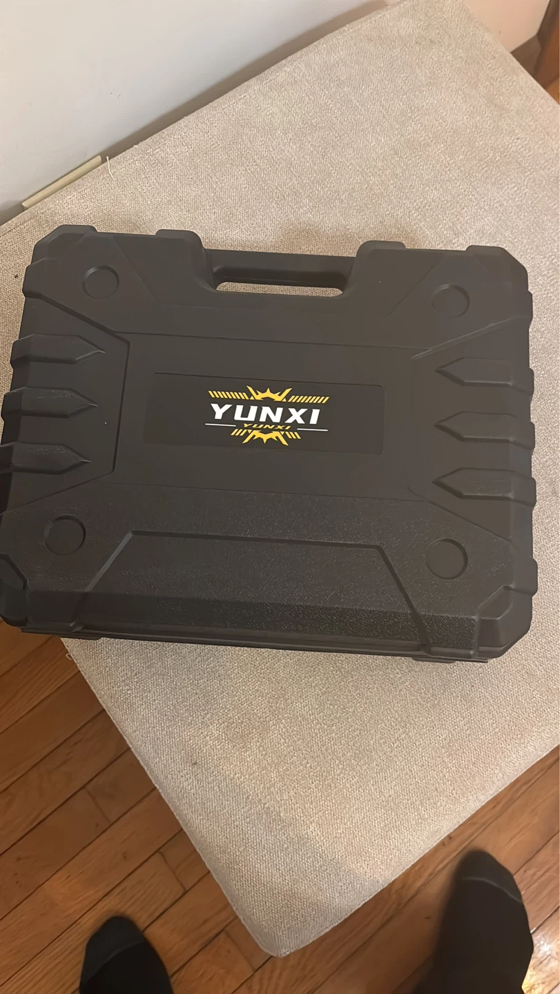 YUNXI 21V Cordless Impact Wrench Kit - photo 4