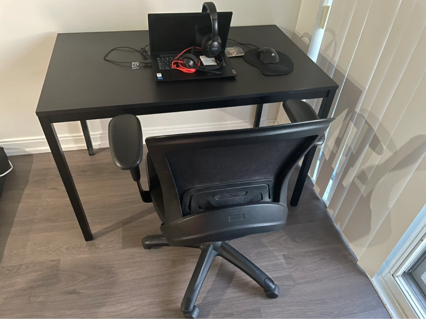 IKEA Computer/Laptop Table + Chair (Bundle) - photo 2