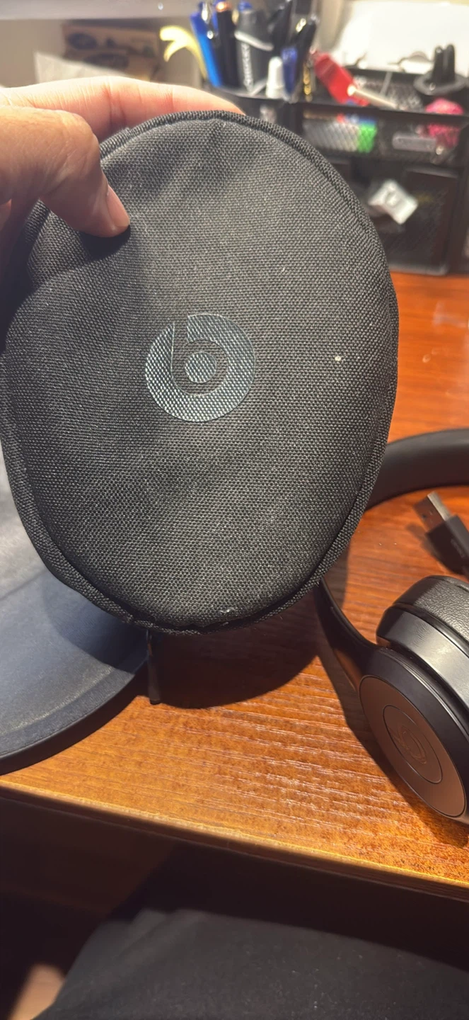 Beats Solo3 Wireless On-Ear Headphones - Black - photo 2