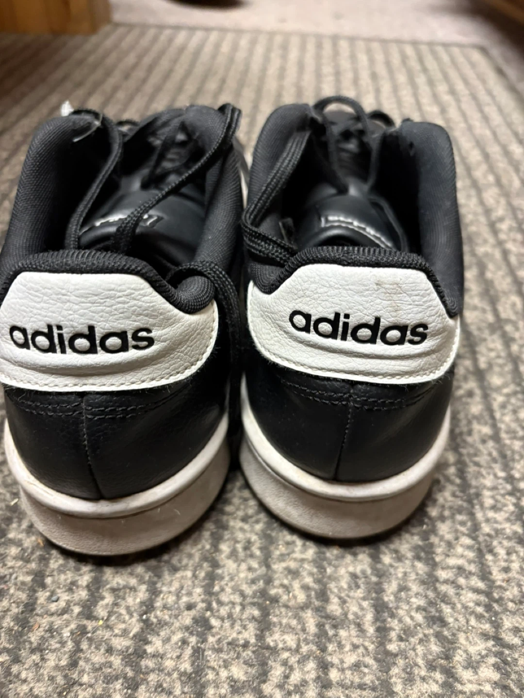Adidas Sneakers - Black/White size 11 - photo 2