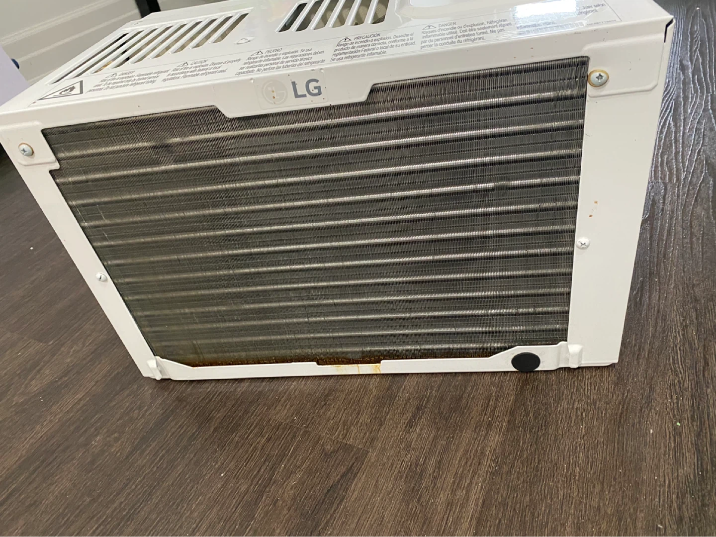 LG Window Air Conditioner - photo 3