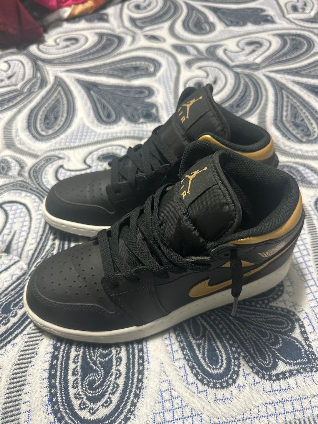 Nike Air Jordan 1 Mid Black Gold Youth Sneakers