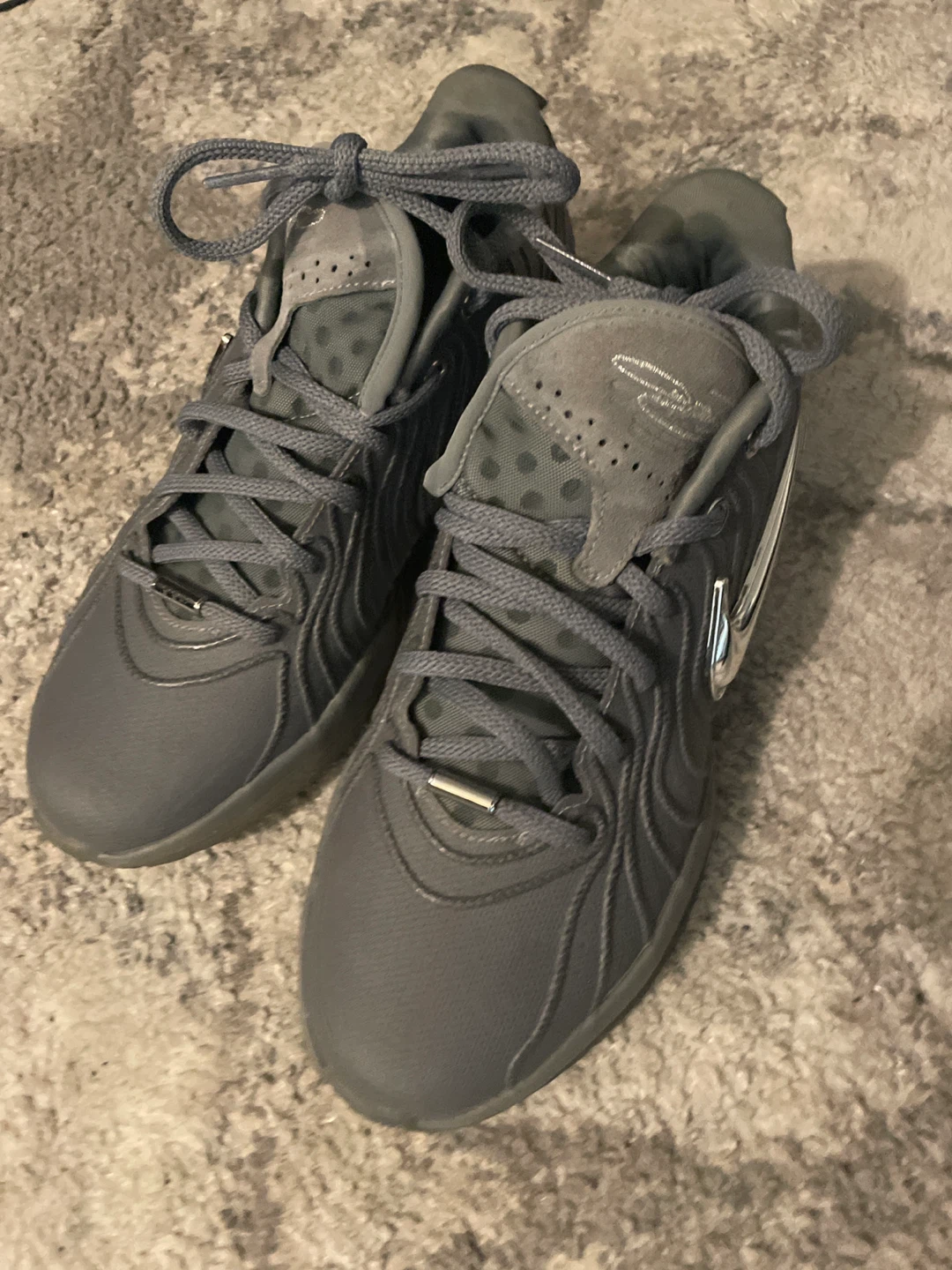 LEBRON XXI MENS BASKETBALL SHOES Size 9 - photo 2