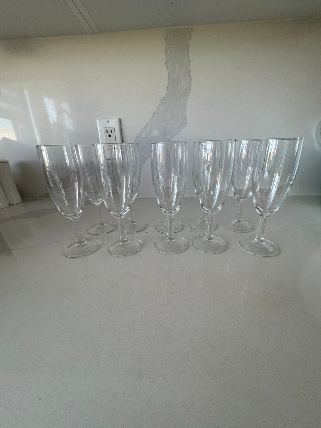 Set of 10 Clear Glass Wine Glasses 🌱 - photo 2
