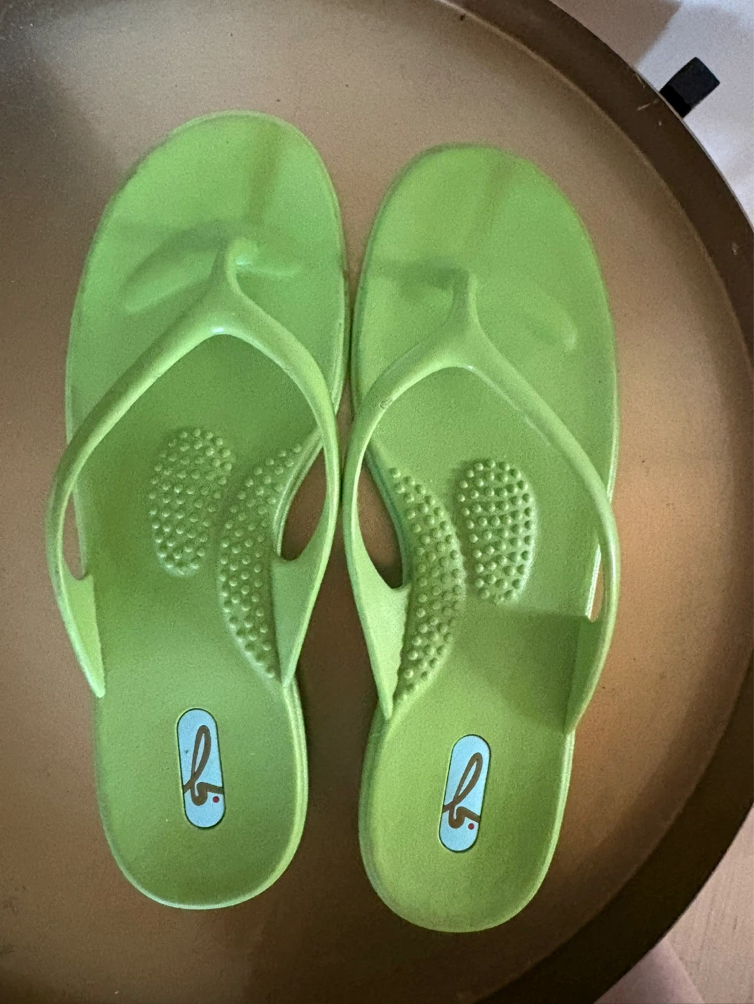 OKAI-BI Green Flip Flops - Size ML