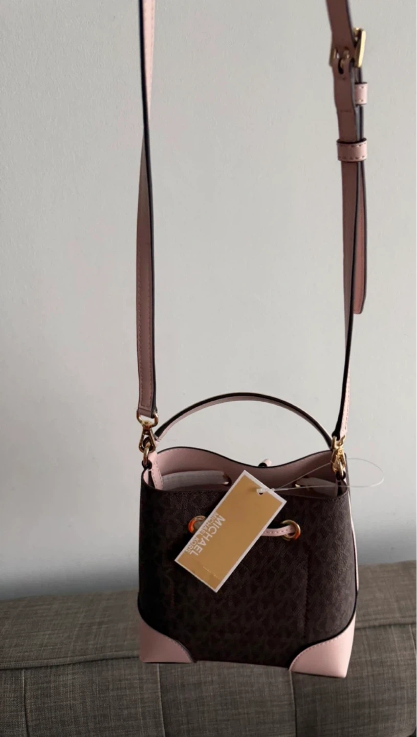 Brand New Michael Kors Bucket Bag - Brown/Pink - photo 2