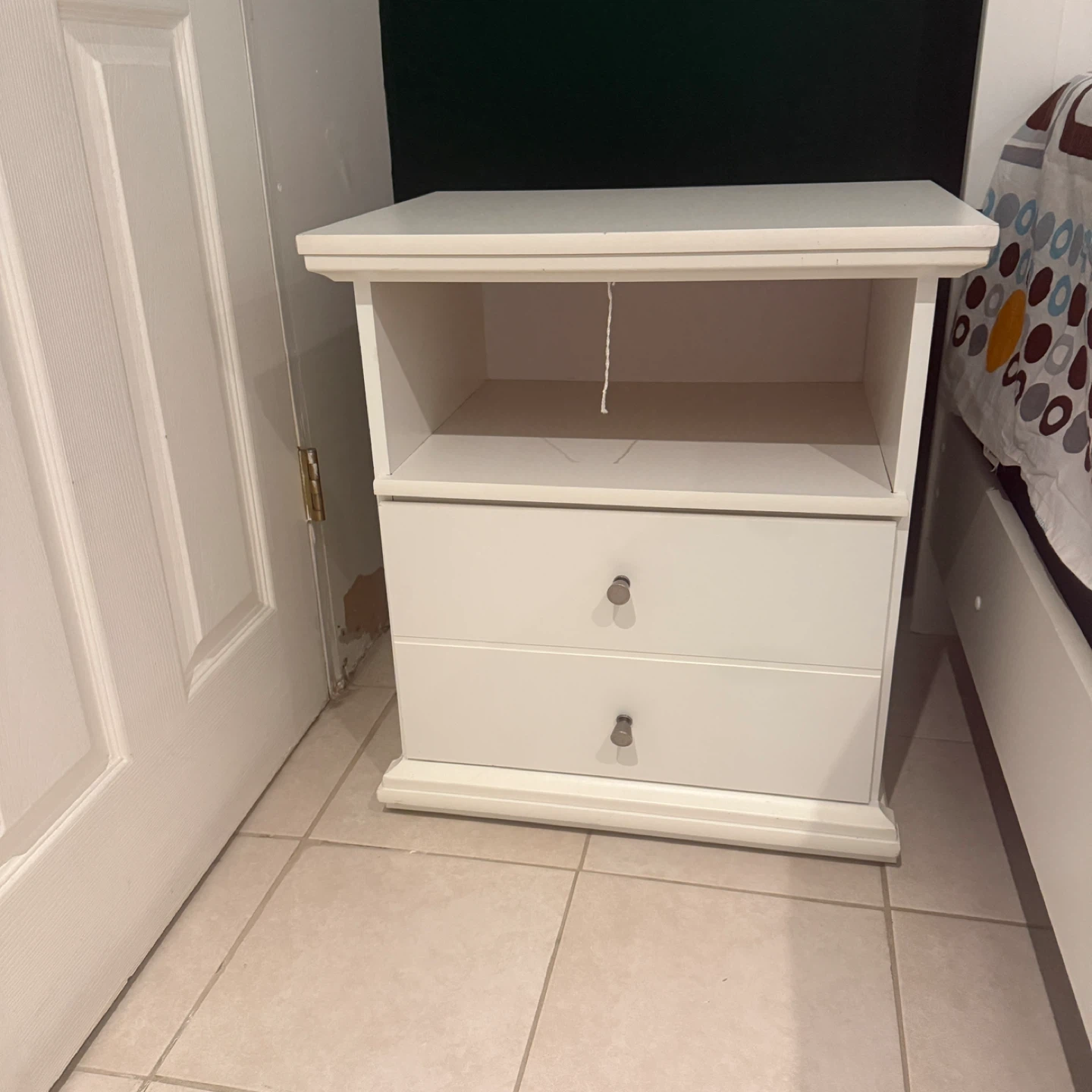 White Headboard and nightstand - photo 2