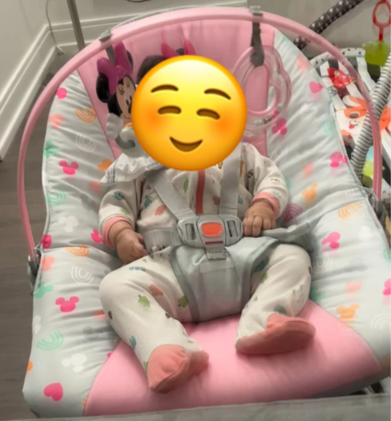Baby Bouncer Seat with Minnie Mouse Theme - photo 2